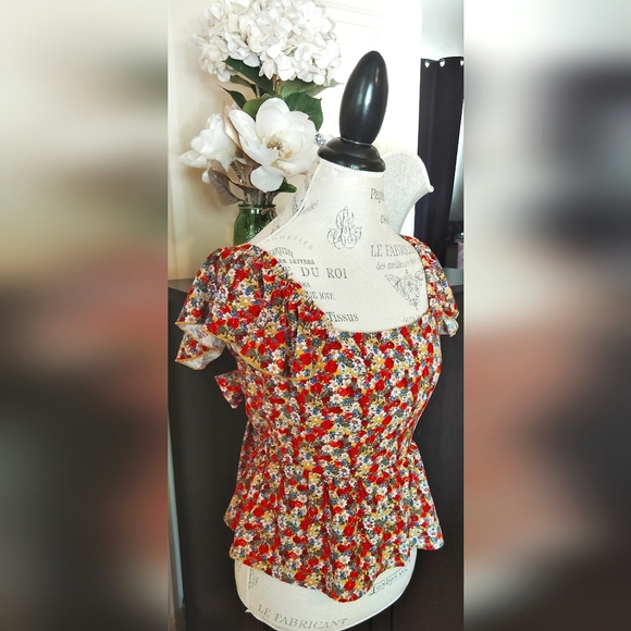 Willow & Root Vibrant Floral Blouse - Picture 2 of 6